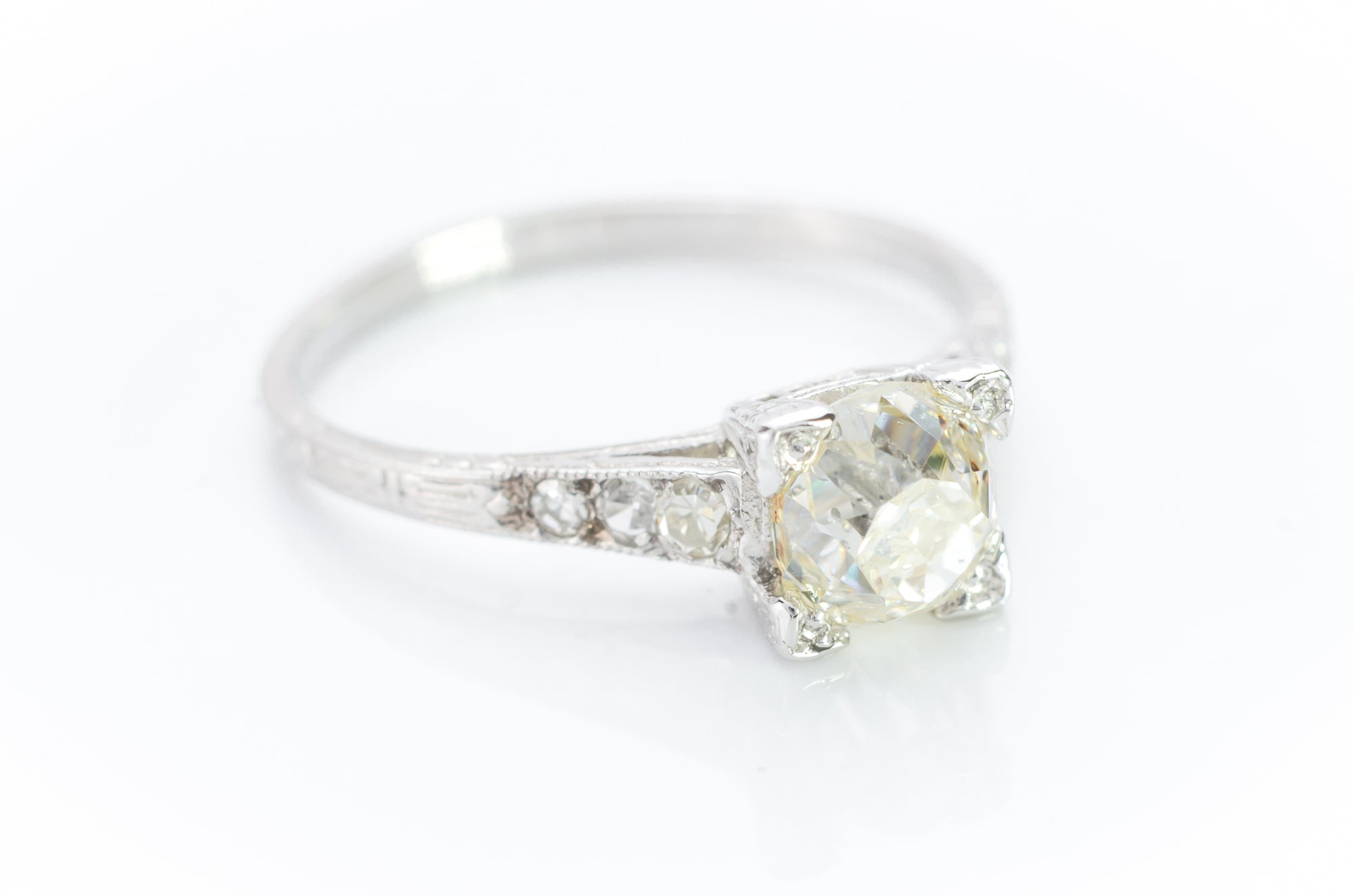 1.22CTW VINTAGE DIAMOND SOLITAIRE WITH ANTIQUE MINE CUT DIAMOND - SinCityFinds Jewelry
