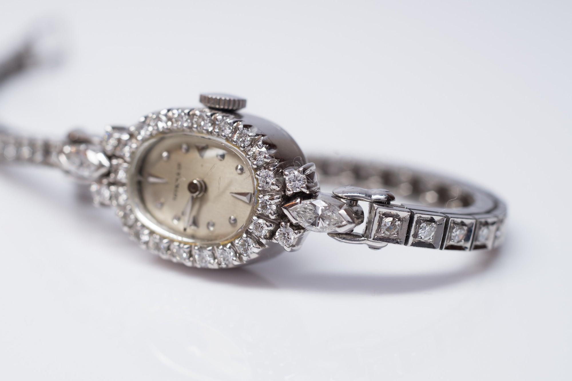 0.95CTW VINTAGE TIFFANY 1960's PLATINUM WATCH - SinCityFinds Jewelry